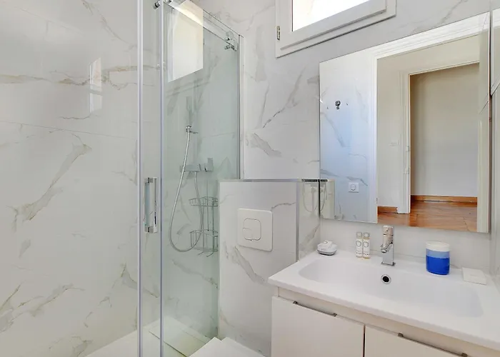 Modern - 2bd 4p - Louvre Marais